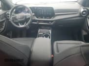 ✅ 2025 Chevrolet Equinox FWD LT • VIN: 3GNAXHEGXSL129297 • Lot: 67523685. Wystawiony na Copart z przebiegiem 4 935 mil. Bezpłatny archiwum sprzedaży aukcyjnych z USA i szczegółowy raport historii pojazdu na DreamBid. Zdjęcie 8.