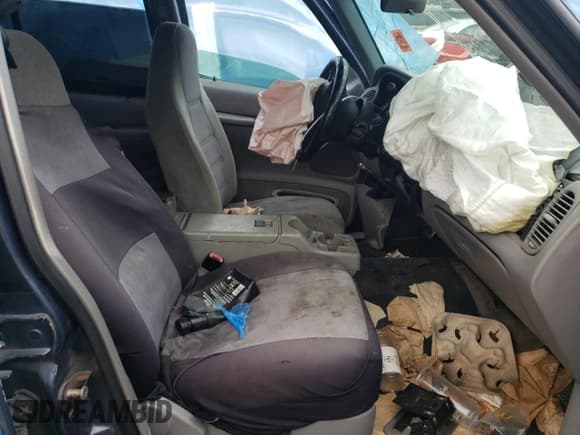 ✅ 1998 Ford Explorer XLT • VIN: 1FMZU32P3WZB05199 • Лот: 79951194. Опубликован ранее на Copart с пробегом 209 673 миль. Бесплатный доступ к архиву аукционных продаж из США и подробный отчёт об истории автомобиля на DreamBid. Изображение 7.