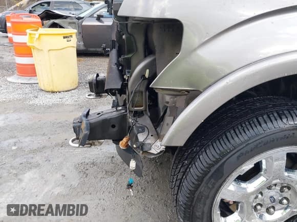 ✅ 2014 Ford F-150 XLT • VIN: 1FTFW1EF1EFC81676 • Lot: 43582144. Listed on IAAI with 163,642 mi. Free auction sales archive from the USA and detailed vehicle history report at DreamBid. Image 18.