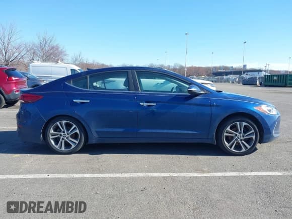 ✅ 2017 Hyundai Elantra Value Edition • VIN: 5NPD84LF6HH171576 • Lot: 41810292. Listed on IAAI with 69,296 mi. Free auction sales archive from the USA and detailed vehicle history report at DreamBid. Image 13.