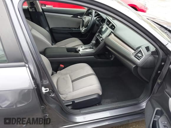 ✅ 2018 Honda Civic EX-T • VIN: JHMFC1F37JX012128 • Lot: 43773104. Listed on IAAI with 111,484 mi. Free auction sales archive from the USA and detailed vehicle history report at DreamBid. Image 5.