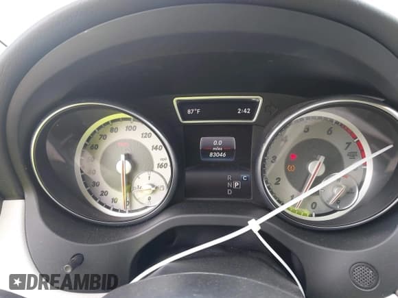 ✅ 2017 Mercedes-Benz GLA 250 • VIN: WDCTG4EB5HJ302359 • Лот: 42049287. Опубликован ранее на IAAI с пробегом 83 046 миль. Бесплатный доступ к архиву аукционных продаж из США и подробный отчёт об истории автомобиля на DreamBid. Изображение 7.