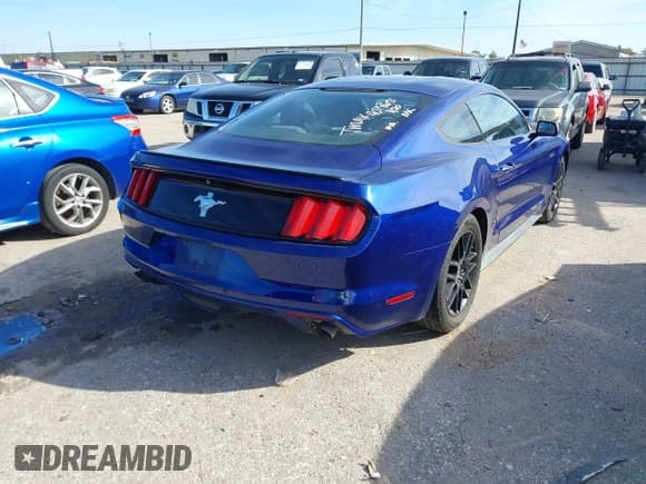 ✅ 2015 Ford Mustang V6 • VIN: 1FA6P8AM1F5407865 • Лот: 43773448. Опубликован ранее на IAAI с пробегом 141 972 миль. Бесплатный доступ к архиву аукционных продаж из США и подробный отчёт об истории автомобиля на DreamBid. Изображение 4.