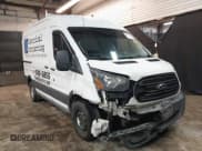 ✅ 2016 Ford Transit Cargo • VIN: 1FTYR1CM2GKA12288 • Lot: 41752611. Wystawiony na IAAI z przebiegiem 238 715 mil. Bezpłatny archiwum sprzedaży aukcyjnych z USA i szczegółowy raport historii pojazdu na DreamBid. Zdjęcie 6.