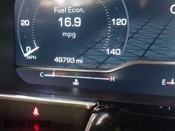 ✅ 2022 GMC Sierra 1500 SLT • VIN: 3GTUUDED1NG604300 • Lot: 42376372. Listed on IAAI with 49,793 mi. Free auction sales archive from the USA and detailed vehicle history report at DreamBid. Image 7.