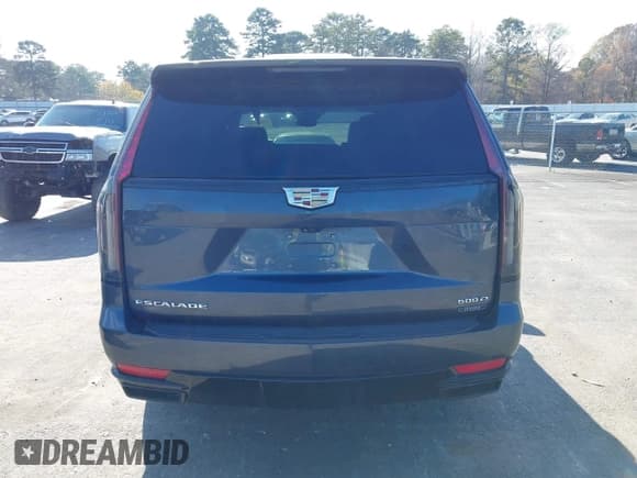 ✅ 2021 Cadillac Escalade • VIN: 1GYS4FKT6MR333998 • Lot: 43846400. Listed on IAAI with 140,123 mi. Free auction sales archive from the USA and detailed vehicle history report at DreamBid. Image 16.