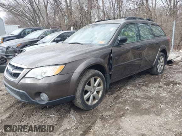 ✅ 2008 Subaru Outback i • VIN: 4S4BP61C687349002 • Lot: 41729539. Listed on IAAI with 173,822 mi. Free auction sales archive from the USA and detailed vehicle history report at DreamBid. Image 6.