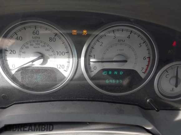 ✅ 2010 Chrysler Town & Country Limited • VIN: 2A4RR7DX9AR427885 • Lot: 40721930. Wystawiony na IAAI z przebiegiem 69 637 mil. Bezpłatny archiwum sprzedaży aukcyjnych z USA i szczegółowy raport historii pojazdu na DreamBid. Zdjęcie 7.