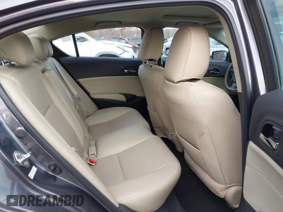 ✅ 2015 Acura ILX Technology • VIN: 19VDE1F7XFE007088 • Lot: 43683754. Listed on IAAI with 78,133 mi. Free auction sales archive from the USA and detailed vehicle history report at DreamBid. Image 8.