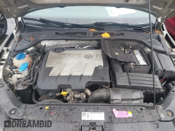 ✅ 2014 Volkswagen Jetta TDI • VIN: 3VWLL7AJ2EM331376 • Lot: 43720054. Listed on IAAI with 192,042 mi. Free auction sales archive from the USA and detailed vehicle history report at DreamBid. Image 10.