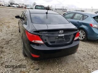 ✅ 2017 Hyundai Accent SE • VIN: KMHCT4AE5HU360998 • Lot: 70888682. Wystawiony na Copart z przebiegiem 105 010 mil. Bezpłatny archiwum sprzedaży aukcyjnych z USA i szczegółowy raport historii pojazdu na DreamBid. Zdjęcie 6.