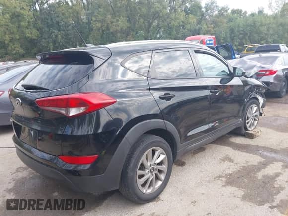2016 Hyundai Tucson SE z VIN KM8J33A40GU139879, wystawiony jako IAAI lot #43340733 z przebiegiem 148 354 mil mil oraz . Historia ofert i sprzedaży dostępna na DreamBid. Obrazek 4.