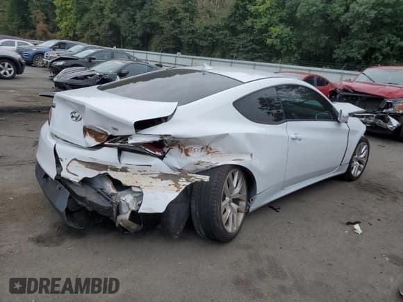 ✅ 2015 Hyundai Genesis Coupe 3.8L Base • VIN: KMHHT6KJ6FU125651 • Lot: 72545964. Wystawiony na Copart z przebiegiem Nie podano. Bezpłatny archiwum sprzedaży aukcyjnych z USA i szczegółowy raport historii pojazdu na DreamBid. Zdjęcie 3.