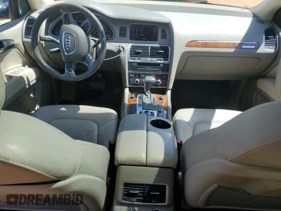 ✅ 2015 Audi Q7 Premium • VIN: WA1CGAFE7FD018069 • Лот: 53617335. Опубликован ранее на Copart с пробегом 91 165 миль. Бесплатный доступ к архиву аукционных продаж из США и подробный отчёт об истории автомобиля на DreamBid. Изображение 8.