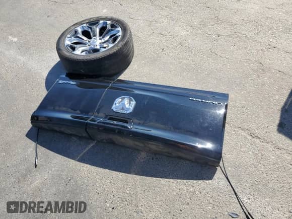 2024 Ram 1500 Limited with VIN 1C6SRFHT6RN144627, listed as a Copart auction lot 62937505 with 31,164 mi miles and Salvage title. Bid and sale history available at DreamBid. Image 12.