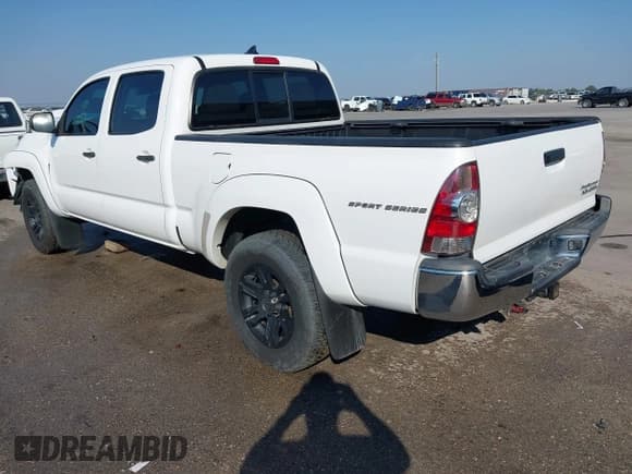 ✅ 2015 Toyota Tacoma PreRunner • VIN: 5TFKU4HN6FX006874 • Lot: 43090148. Listed on IAAI with 182,527 mi. Free auction sales archive from the USA and detailed vehicle history report at DreamBid. Image 3.