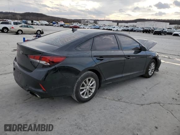 ✅ 2019 Hyundai Sonata SE • VIN: 5NPE24AF8KH777915 • Лот: 39777283. Опубликован ранее на Copart с пробегом 85 897 миль. Бесплатный доступ к архиву аукционных продаж из США и подробный отчёт об истории автомобиля на DreamBid. Изображение 3.
