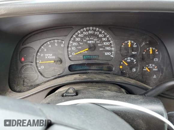 ✅ 2004 Chevrolet Suburban LT • VIN: 1GNFK16Z24J152692 • Лот: 61470705. Опубликован ранее на Copart с пробегом 258 327 миль. Бесплатный доступ к архиву аукционных продаж из США и подробный отчёт об истории автомобиля на DreamBid. Изображение 9.