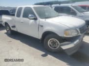 ✅ 2000 Ford F-150 XL • VIN: 1FTRX07LXYKA42551 • Lot: 55891345. Wystawiony na Copart z przebiegiem Nie podano. Bezpłatny archiwum sprzedaży aukcyjnych z USA i szczegółowy raport historii pojazdu na DreamBid. Zdjęcie 4.