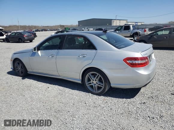 ✅ 2011 Mercedes-Benz E 550 Luxury • VIN: WDDHF9AB6BA507705 • Lot: 51508605. Listed on Copart with 175,846 mi. Free auction sales archive from the USA and detailed vehicle history report at DreamBid. Image 2.