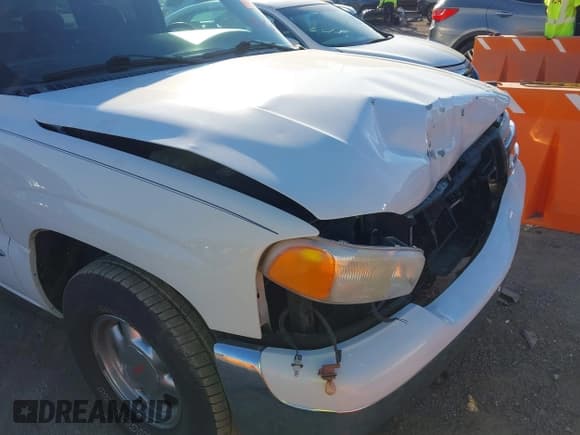 ✅ 2002 GMC Sierra 1500 SLE • VIN: 2GTEC19T421255726 • Лот: 43673228. Опубликован ранее на IAAI с пробегом 198 011 миль. Бесплатный доступ к архиву аукционных продаж из США и подробный отчёт об истории автомобиля на DreamBid. Изображение 13.