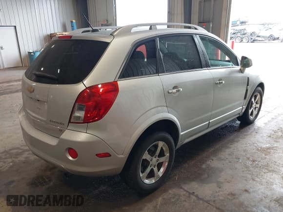 ✅ 2013 Chevrolet Captiva Sport LT • VIN: 3GNAL3EK2DS632530 • Lot: 42592417. Wystawiony na IAAI z przebiegiem 128 020 mil. Bezpłatny archiwum sprzedaży aukcyjnych z USA i szczegółowy raport historii pojazdu na DreamBid. Zdjęcie 4.