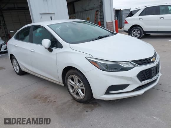 ✅ 2017 Chevrolet Cruze LT • VIN: 1G1BE5SM5H7189702 • Lot: 43065609. Listed on IAAI with 154,999 mi. Free auction sales archive from the USA and detailed vehicle history report at DreamBid. Image 1.