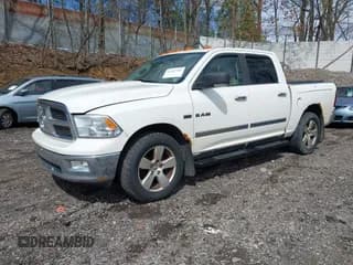 ✅ 2009 Dodge 1500 SLT • VIN: 1D3HV13T19J517175 • Lot: 41967182. Wystawiony na IAAI z przebiegiem 177 668 mil. Bezpłatny archiwum sprzedaży aukcyjnych z USA i szczegółowy raport historii pojazdu na DreamBid. Zdjęcie 2.