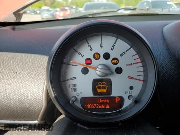 ✅ 2013 MINI Countryman S • VIN: WMWZC3C55DWP20563 • Lot: 55493605. Listed on Copart with 110,672 mi. Free auction sales archive from the USA and detailed vehicle history report at DreamBid. Image 9.