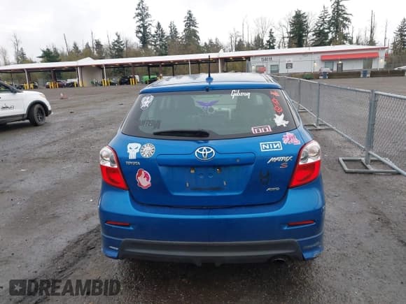 ✅ 2009 Toyota Matrix S • VIN: 2T1LE40E69C004414 • Лот: 43792389. Опубликован ранее на IAAI с пробегом 149 612 миль. Бесплатный доступ к архиву аукционных продаж из США и подробный отчёт об истории автомобиля на DreamBid. Изображение 16.