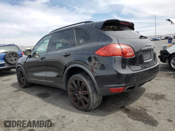 ✅ 2014 Porsche Cayenne • VIN: WP1AA2A26ELA01655 • Lot: 68895295. Listed on Copart with 179,745 mi. Free auction sales archive from the USA and detailed vehicle history report at DreamBid. Image 2.