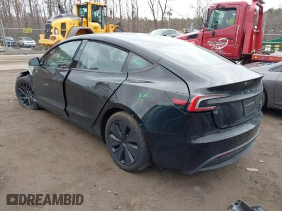 ✅ 2024 Tesla Model 3 Long Range • VIN: 5YJ3E1EB2RF845235 • Лот: 41721007. Опубликован ранее на IAAI с пробегом 4 375 миль. Бесплатный доступ к архиву аукционных продаж из США и подробный отчёт об истории автомобиля на DreamBid. Изображение 3.