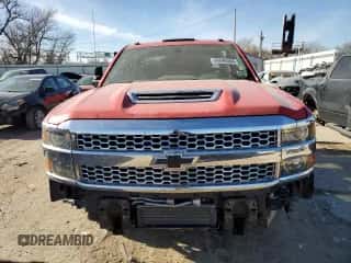 2019 Chevrolet Silverado 3500HD Work Truck с VIN 1GC4KVCY6KF132237, выставлен на аукционе Copart как лот 84699364 с пробегом 69 480 миль миль и Списание • Salvage title. История ставок и продаж доступна на DreamBid. Изображение 5.