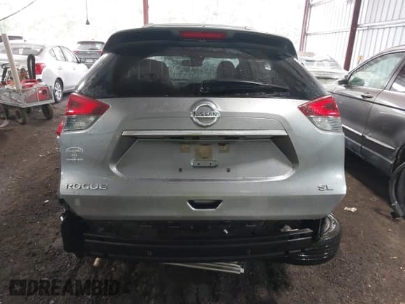✅ 2017 Nissan Rogue SV • VIN: JN8AT2MT5HW149030 • Lot: 42410834. Listed on IAAI with 97,560 mi. Free auction sales archive from the USA and detailed vehicle history report at DreamBid. Image 17.