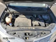 ✅ 2018 Lincoln MKX Select • VIN: 2LMPJ6KR0JBL38492 • Лот: 91047445. Опубликован ранее на Copart с пробегом 131 787 миль. Бесплатный доступ к архиву аукционных продаж из США и подробный отчёт об истории автомобиля на DreamBid. Изображение 12.