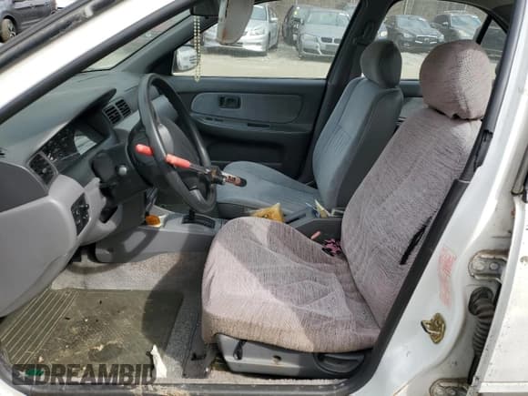 ✅ 1996 Nissan Sentra XE • VIN: 1N4AB41D6TC746369 • Лот: 46233065. Опубликован ранее на Copart с пробегом 55 700 миль. Бесплатный доступ к архиву аукционных продаж из США и подробный отчёт об истории автомобиля на DreamBid. Изображение 7.