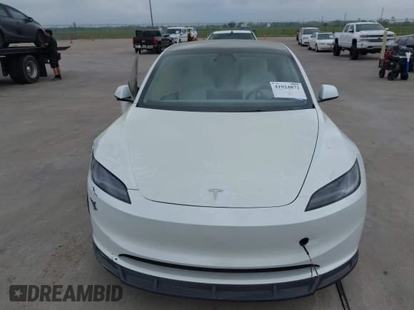 ✅ 2024 Tesla Model 3 • VIN: 5YJ3E1EA4RF865607 • Lot: 41924872. Wystawiony na IAAI z przebiegiem 7 535 mil. Bezpłatny archiwum sprzedaży aukcyjnych z USA i szczegółowy raport historii pojazdu na DreamBid. Zdjęcie 12.