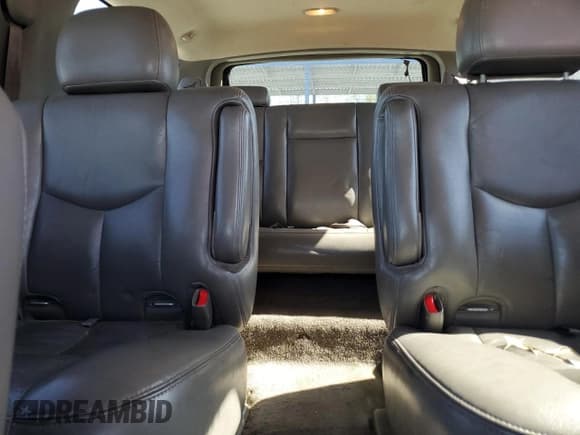 ✅ 2006 Chevrolet Suburban LS 1WT • VIN: 1GNEC16Z86J169847 • Lot: 68090605. Listed on Copart with 111,023 mi. Free auction sales archive from the USA and detailed vehicle history report at DreamBid. Image 10.