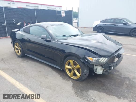 ✅ 2015 Ford Mustang V6 • VIN: 1FA6P8AM2F5328687 • Lot: 42999516. Listed on IAAI with 137,268 mi. Free auction sales archive from the USA and detailed vehicle history report at DreamBid. Image 1.