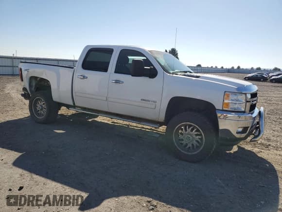 ✅ 2012 Chevrolet Silverado 2500HD LT • VIN: 1GC1KXCG0CF105252 • Лот: 82057375. Опубликован ранее на Copart с пробегом 184 760 миль. Бесплатный доступ к архиву аукционных продаж из США и подробный отчёт об истории автомобиля на DreamBid. Изображение 4.