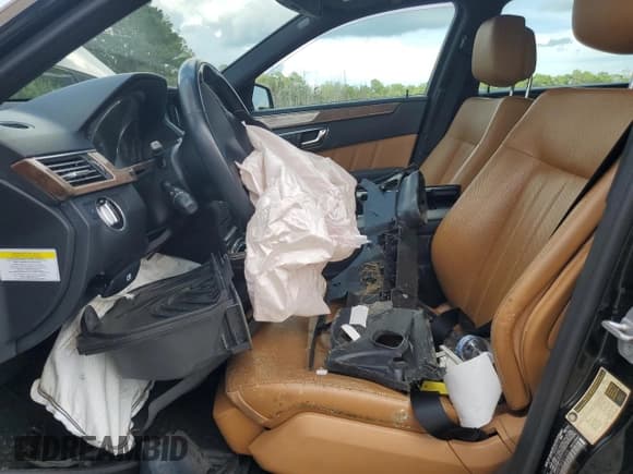 ✅ 2011 Mercedes-Benz E 550 Luxury • VIN: WDDHF9AB7BA501606 • Lot: 68000945. Listed on Copart with Not provided. Free auction sales archive from the USA and detailed vehicle history report at DreamBid. Image 7.