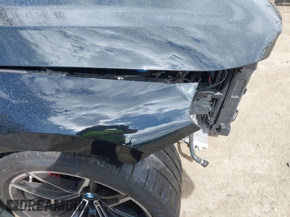 ✅ 2024 BMW M2 • VIN: 3MF13DM08R8E30274 • Lot: 41917909. Wystawiony na IAAI z przebiegiem 10 744 mil. Bezpłatny archiwum sprzedaży aukcyjnych z USA i szczegółowy raport historii pojazdu na DreamBid. Zdjęcie 17.