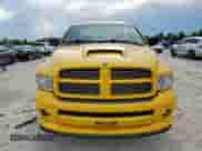 2005 Dodge 1500 SLT z VIN 1D7HA16D75J545216, wystawiony jako Copart lot #61960595 z przebiegiem 118 706 mil mil oraz Szkoda całkowita • Salvage title. Historia ofert i sprzedaży dostępna na DreamBid. Obrazek 5.