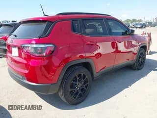 ✅ 2025 Jeep Compass Latitude • VIN: 3C4NJDBN3ST528642 • Lot: 43408588. Wystawiony na IAAI z przebiegiem 11 191 mil. Bezpłatny archiwum sprzedaży aukcyjnych z USA i szczegółowy raport historii pojazdu na DreamBid. Zdjęcie 4.