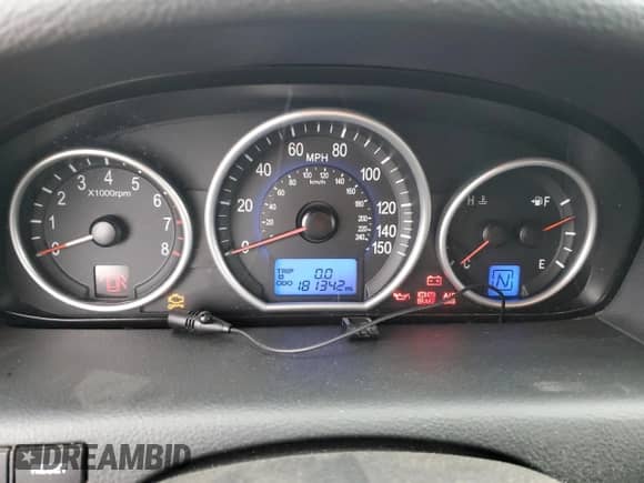 2010 Hyundai Veracruz Limited с VIN KM8NU4CCXAU117632, выставлен на аукционе Copart как лот 44046565 с пробегом 181 342 миль миль и Списание • Salvage title. История ставок и продаж доступна на DreamBid. Изображение 9.