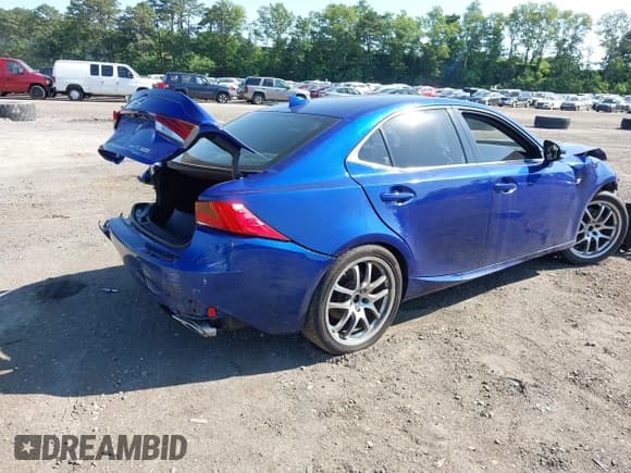 ✅ 2019 Lexus IS 300 • VIN: JTHC81D21K5038302 • Лот: 42528118. Опубликован ранее на IAAI с пробегом 55 199 миль. Бесплатный доступ к архиву аукционных продаж из США и подробный отчёт об истории автомобиля на DreamBid. Изображение 4.