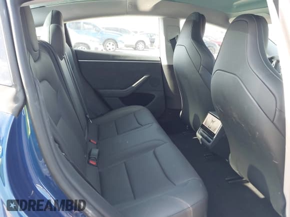 ✅ 2025 Tesla Model 3 Performance • VIN: 5YJ3E1ET3SF971313 • Lot: 42900442. Listed on IAAI with 2,881 mi. Free auction sales archive from the USA and detailed vehicle history report at DreamBid. Image 8.