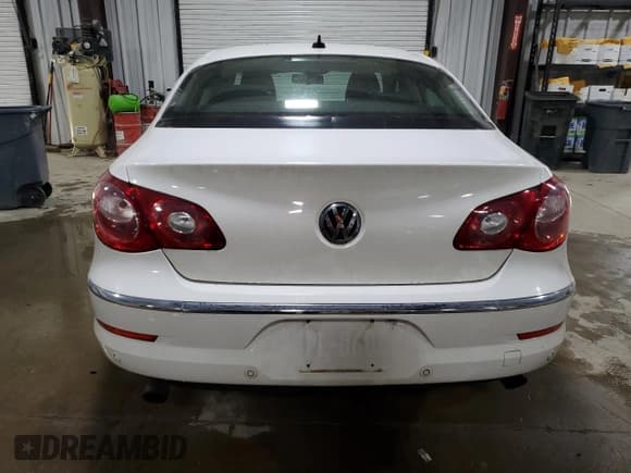 ✅ 2009 Volkswagen CC 4Motion • VIN: WVWGU73C29E550270 • Lot: 56929955. Wystawiony na Copart z przebiegiem 117 805 mil. Bezpłatny archiwum sprzedaży aukcyjnych z USA i szczegółowy raport historii pojazdu na DreamBid. Zdjęcie 6.