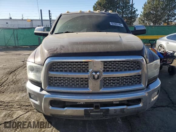 ✅ 2013 Ram 2500 Laramie • VIN: 3C6UR5FL0DG565847 • Lot: 92465145. Wystawiony na Copart z przebiegiem 154 108 mil. Bezpłatny archiwum sprzedaży aukcyjnych z USA i szczegółowy raport historii pojazdu na DreamBid. Zdjęcie 5.