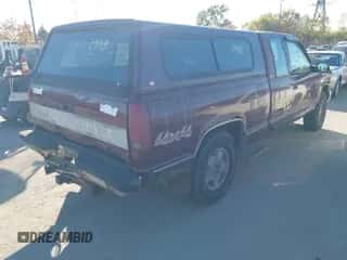 ✅ 1995 Chevrolet Silverado 1500 • VIN: 2GCEK19K0S1252347 • Lot: 43622998. Wystawiony na IAAI z przebiegiem 288 575 mil. Bezpłatny archiwum sprzedaży aukcyjnych z USA i szczegółowy raport historii pojazdu na DreamBid. Zdjęcie 4.